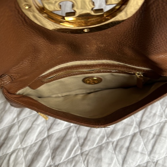 Tory Burch crossbody clutch - Picture 5 of 7